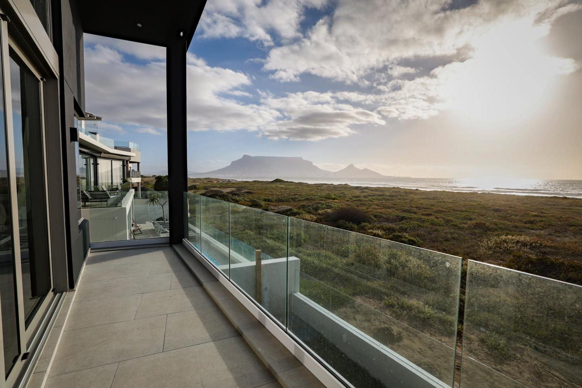 Ocean 9 - Sunset Beachfront Residency Cape Town Eksteriør bilde