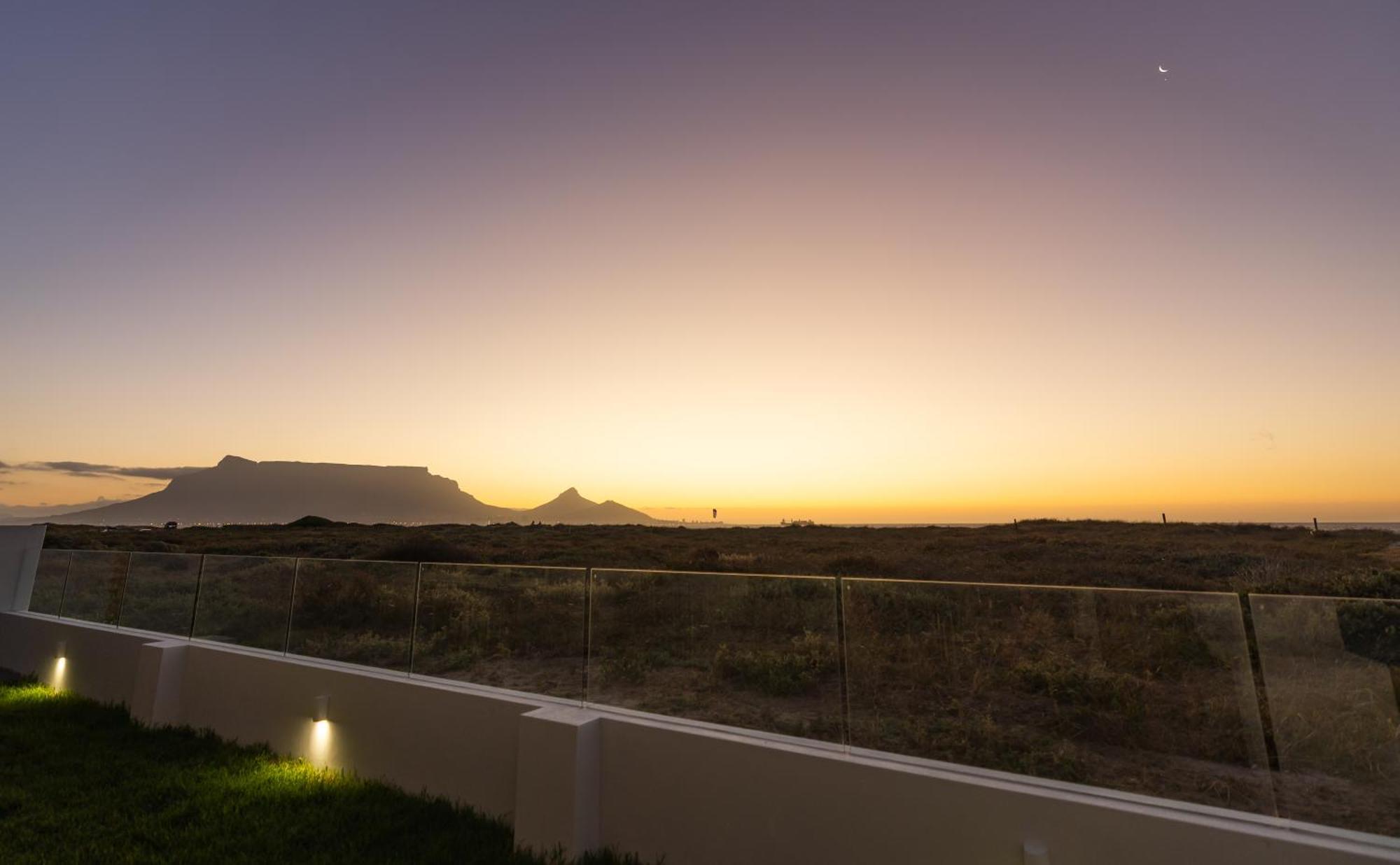Ocean 9 - Sunset Beachfront Residency Cape Town Eksteriør bilde